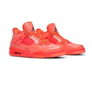 SOLD. Nike Air Jordon Retro 4 in Hot Punch SOLD